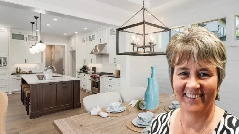 Happy customer after a rangehood installation